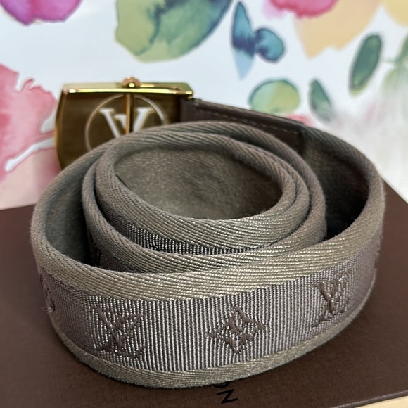 💯Authentic Louis Vuitton Monogram Canvas LV Cut Belt 80CM🍀 - Picture 13 of 15